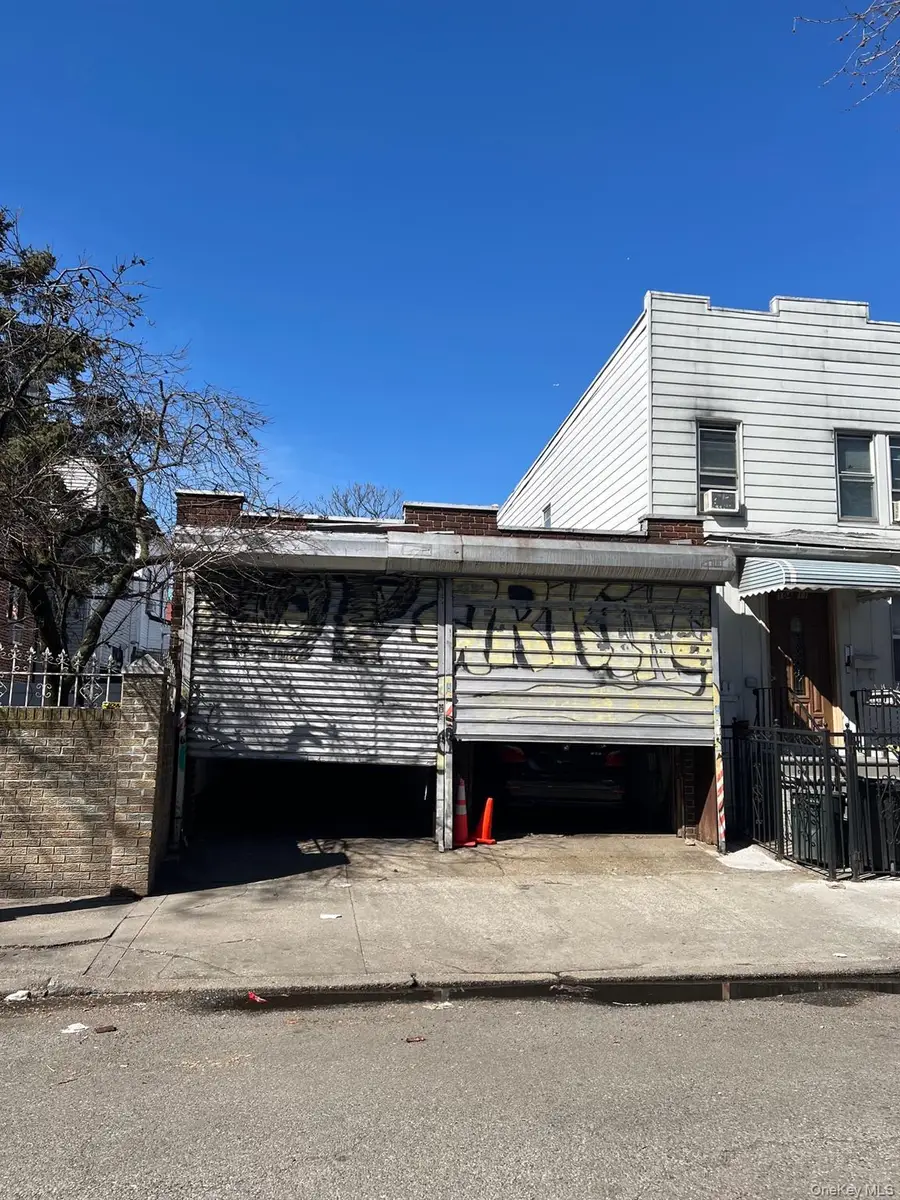 37-21 104th Street, Corona, NY 11368 - #3