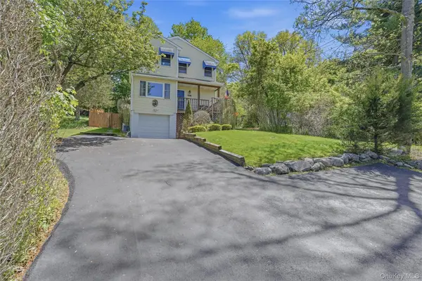 324 Walnut Avenue, New Windsor, NY 12553