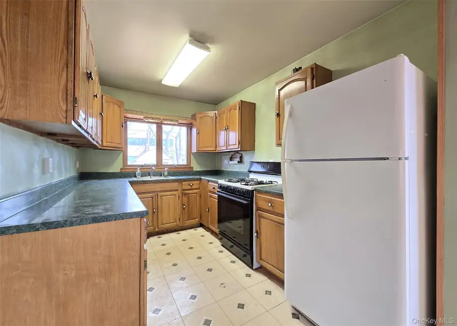 49 Lakewood Avenue, Ronkonkoma, NY 11779 - #2