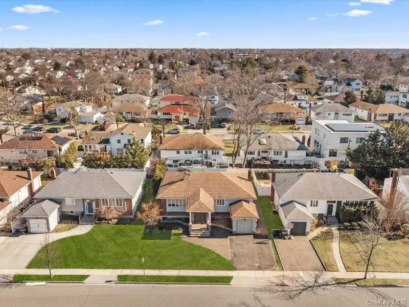 844 Flanders Drive, Valley Stream, NY 11581 - #1