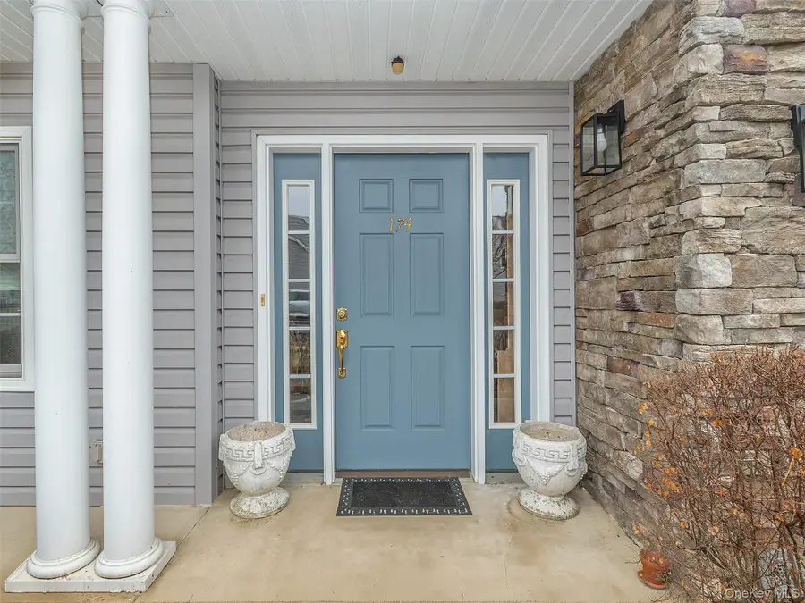 174 Pond View Drive, Port Washington, NY 11050 - #3