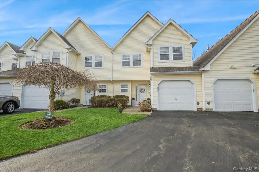 326 Erin Lane, East Setauket, NY 11733 - #2