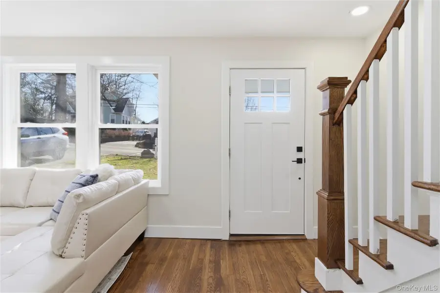 18 Maple Place, Huntington, NY 11743 - #2