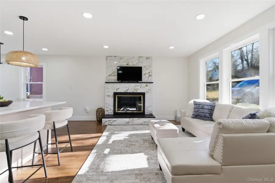 18 Maple Place, Huntington, NY 11743 - #3