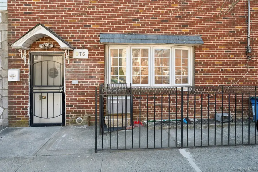 976 Sackett Avenue, Bronx, NY 10462 - #2