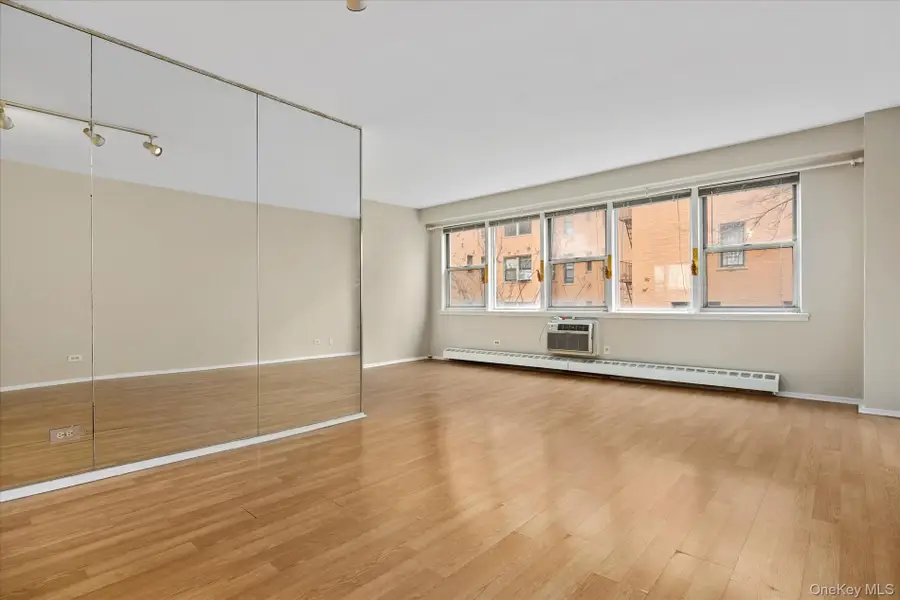 87-15 165th Street #4B, Jamaica, NY 11432 - #2