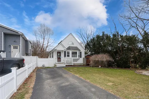 129 Norwalk Avenue #A, Medford, NY 11763