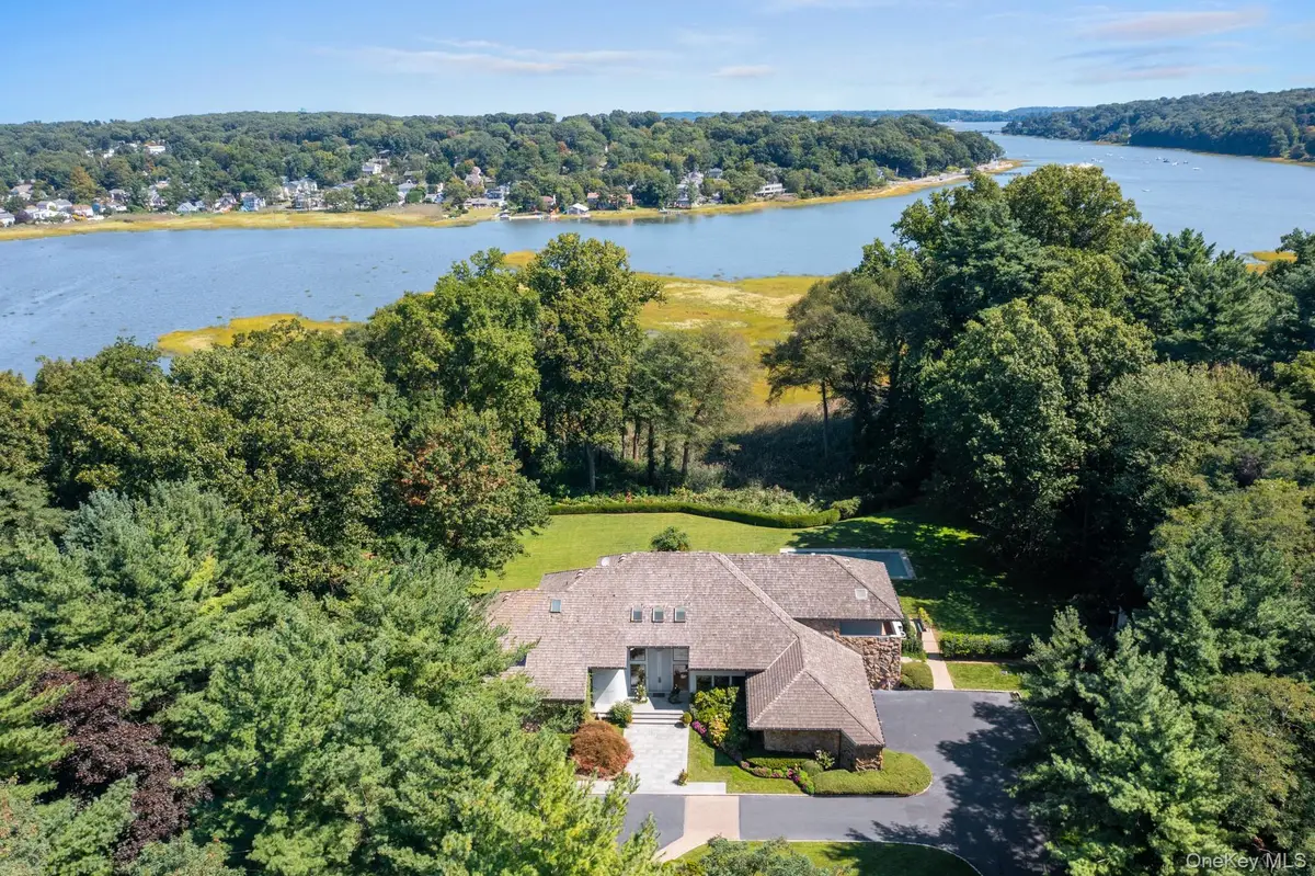 8 Mill Pond Lane, Lattingtown, NY 11560 - #1