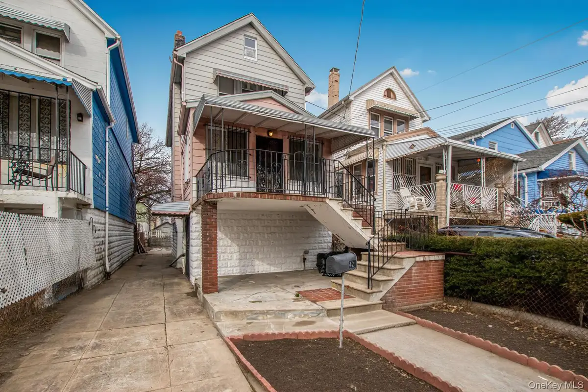 427 Taylor Avenue, Bronx, NY 10473 - #1