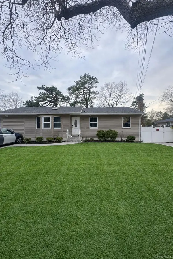 264 N Bicycle Path, Selden, NY 11784