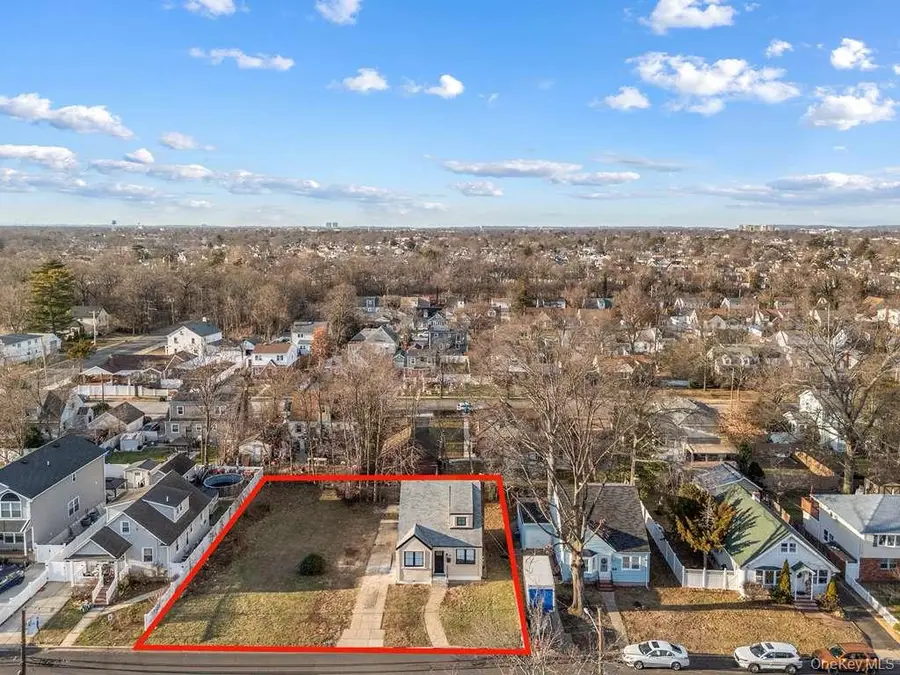 119 E Pennywood Avenue, Roosevelt, NY 11575 - #3