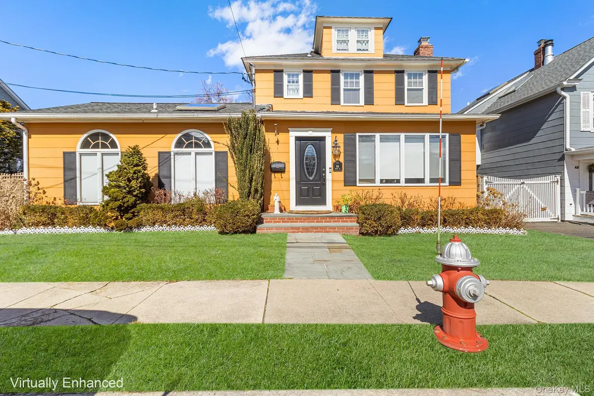 46 Riggs Place, Locust Valley, NY 11560 - #1