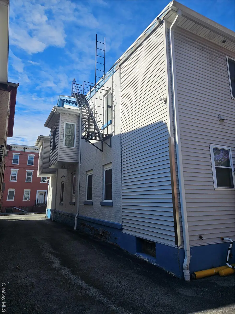 79 Academy Street, Poughkeepsie, NY 12601 - #3