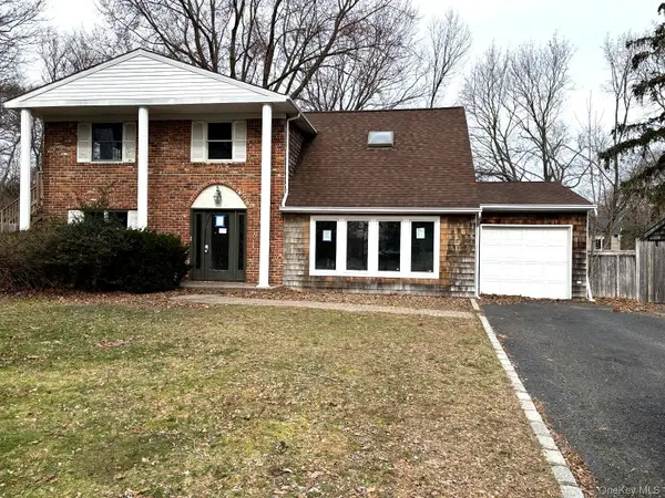 4 Vale Court, Mount Sinai, NY 11766