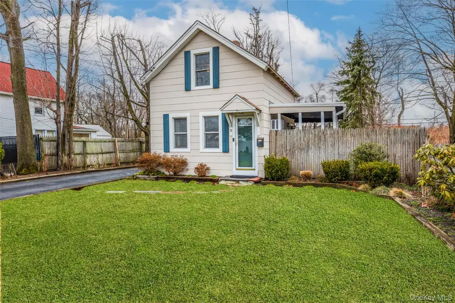 5 Wall Street, East Islip, NY 11730 - #3