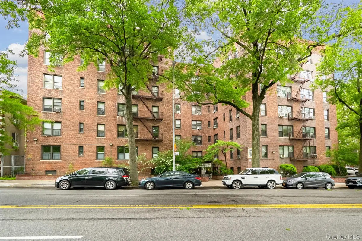 2244 Bronx Park E #1C, Bronx, NY 10467 - #1