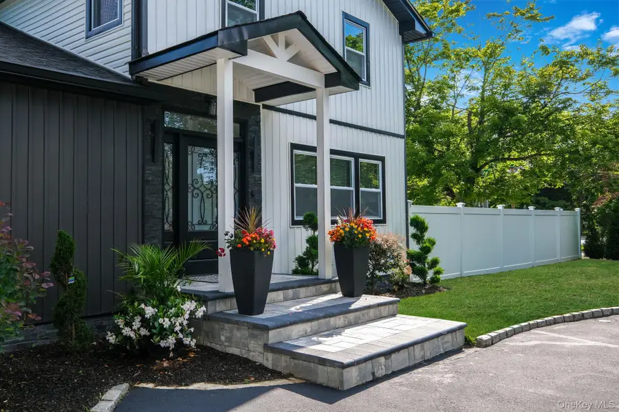 2 Polo Street, Dix Hills, NY 11746 - #3