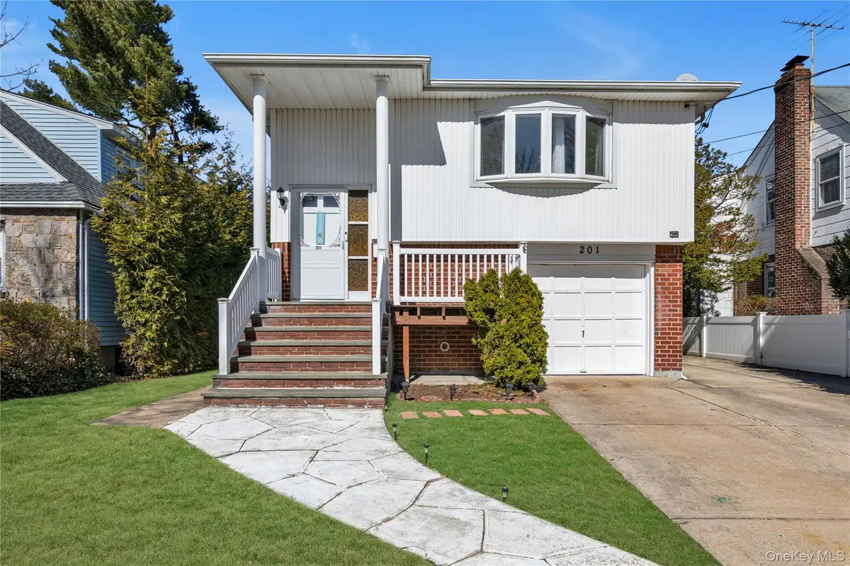 201 Montauk Street, Valley Stream, NY 11580 - #1