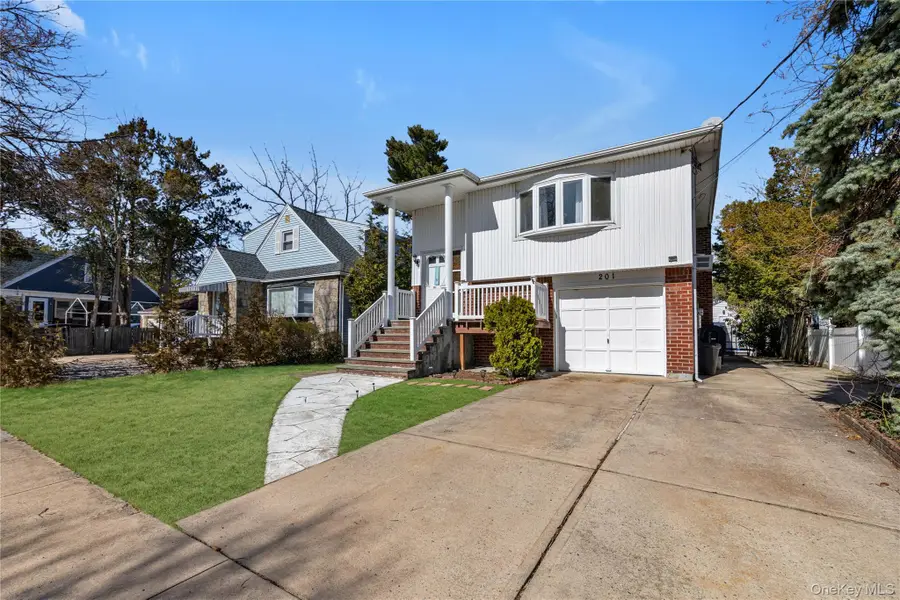 201 Montauk Street, Valley Stream, NY 11580 - #2