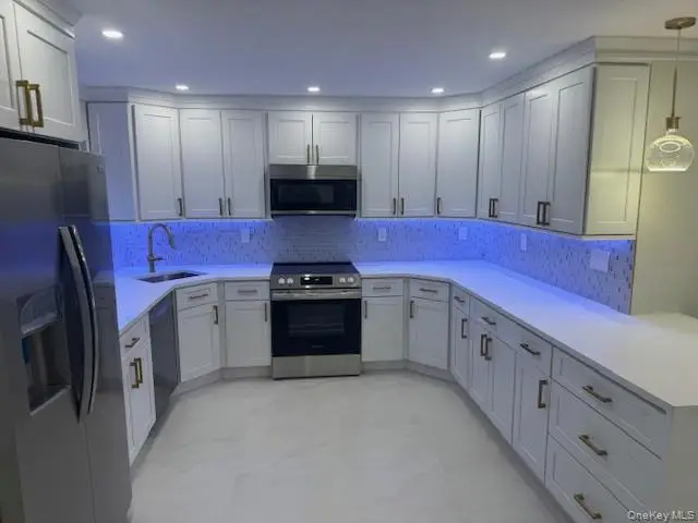 48 Ripple Lane, Levittown, NY 11756 - #3