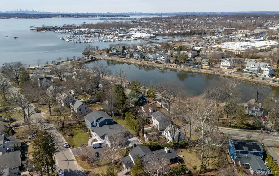 28 Harbor Road, Port Washington, NY 11050 - #2