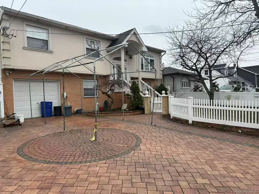 173 Davenport Street, Lindenhurst, NY 11757 - #2