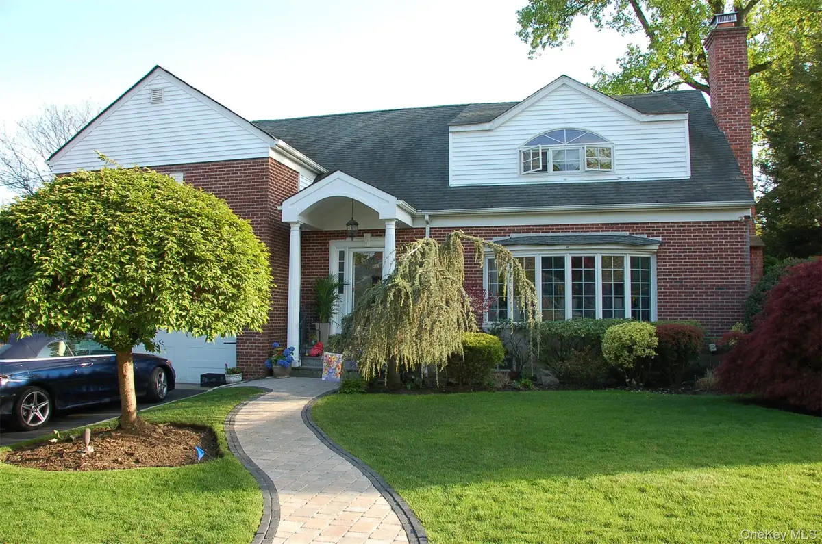 130 Locust Avenue, Scarsdale, NY 10583 - #1