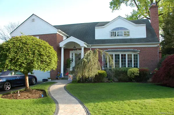 130 Locust Avenue, Scarsdale, NY 10583