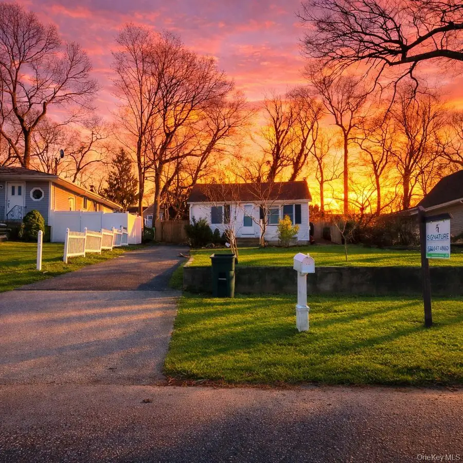 12 Cedarhurst Avenue, Selden, NY 11784 - #2