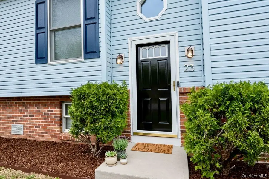 23 Snow Street, Bloomingburg, NY 12721 - #2