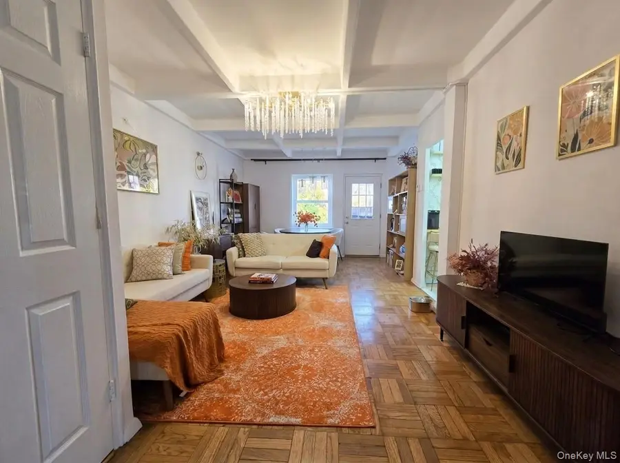 147-15 Village #31 GD, Briarwood, NY 11435 - #2