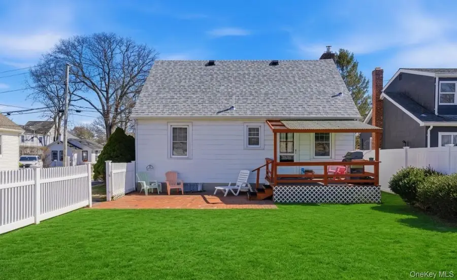 126 Grant Street, Centerport, NY 11721 - #2