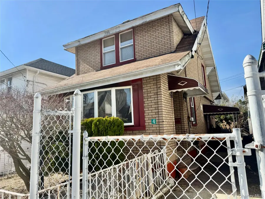 4 Highland Court, Far Rockaway, NY 11691 - #3