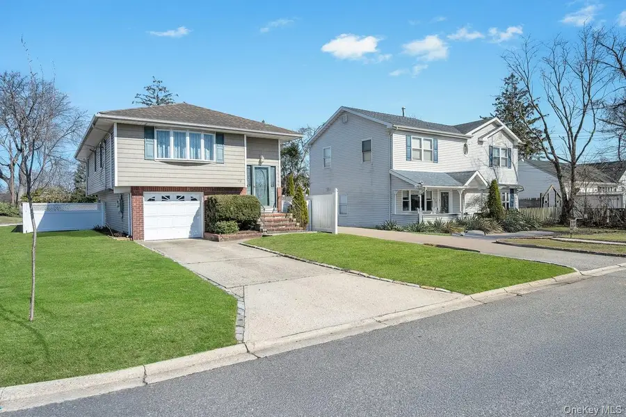 178 5th Avenue, West Babylon, NY 11704 - #3