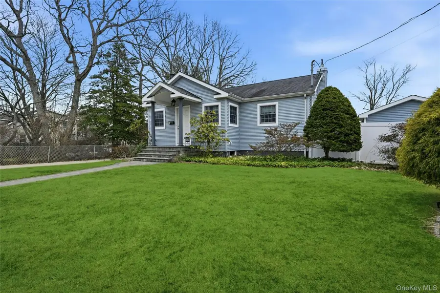 136 Park Avenue, Deer Park, NY 11729 - #3