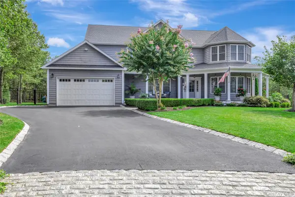 39 Blackberry Lane, Center Moriches, NY 11934