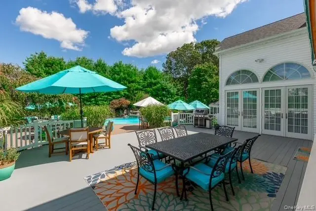 1 Laurel Lane, Holtsville, NY 11742 - #3