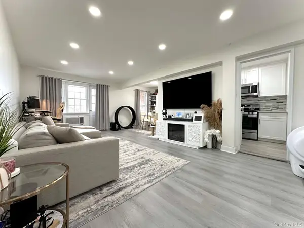 151-15 84 Street #3M, Howard Beach, NY 11414