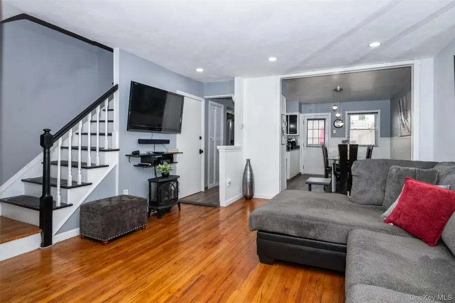 2531 Hollers Avenue, Bronx, NY 10475 - #3