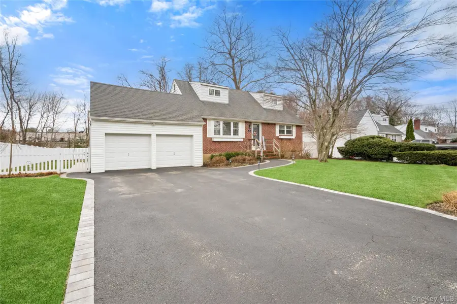 44 Robinson Street, Shoreham, NY 11786 - #3