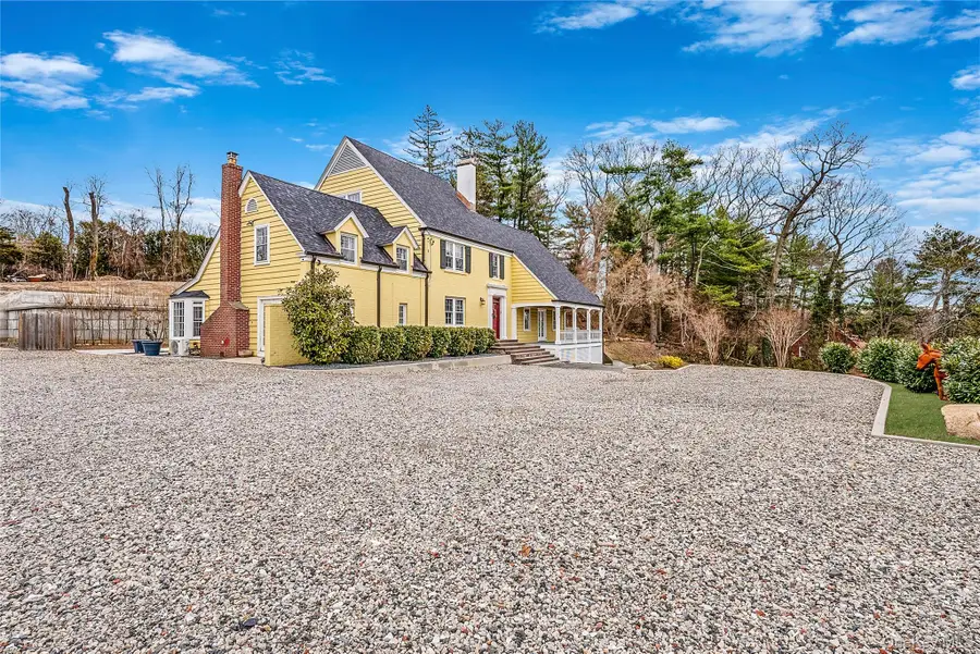 195 Cedar Swamp Road, Glen Head, NY 11545 - #2