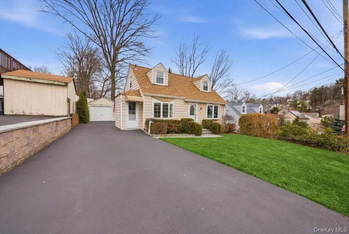 30 Keystone Road, Yonkers, NY 10710 - #1
