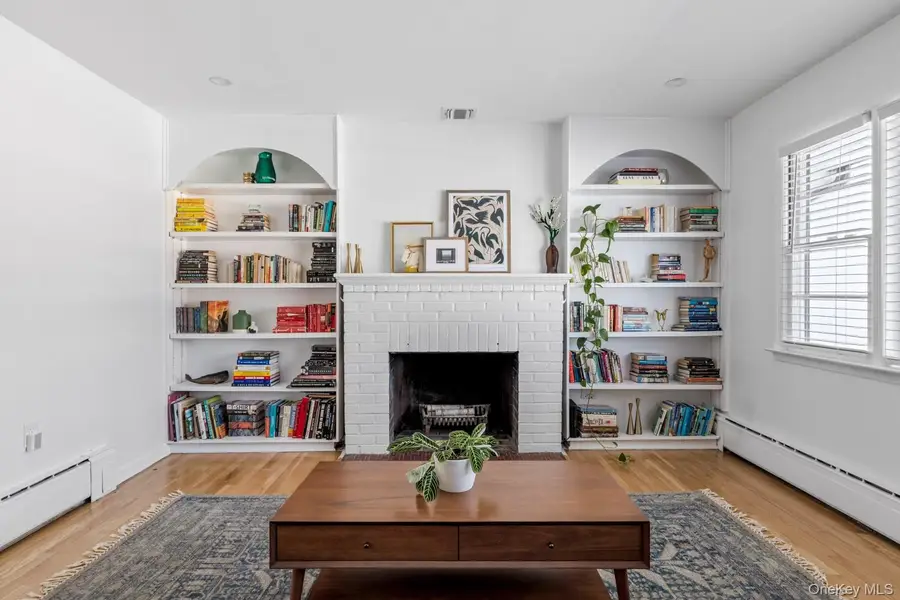 38 Chenango Drive, Bay Shore, NY 11706 - #2