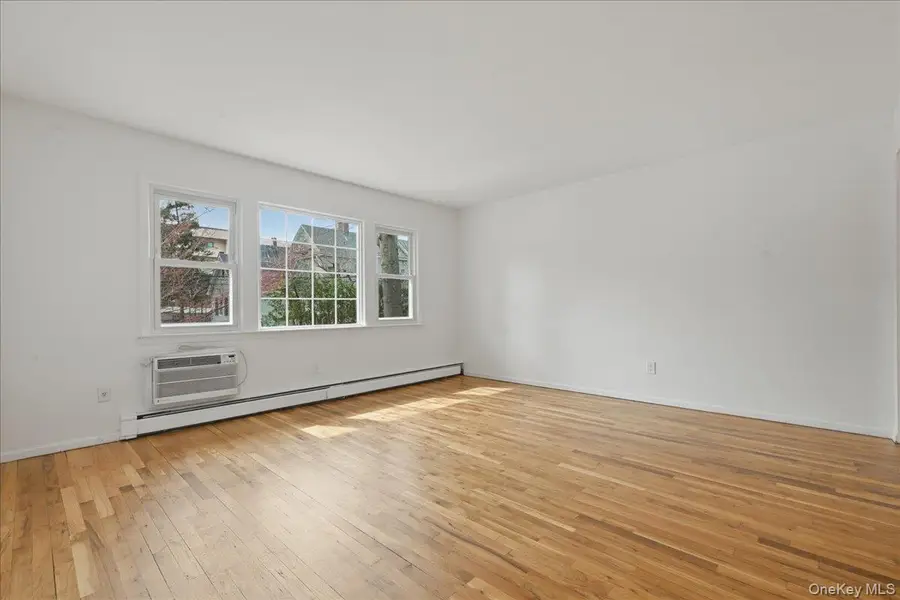 7 Anchorage Road, Port Washington, NY 11050 - #3