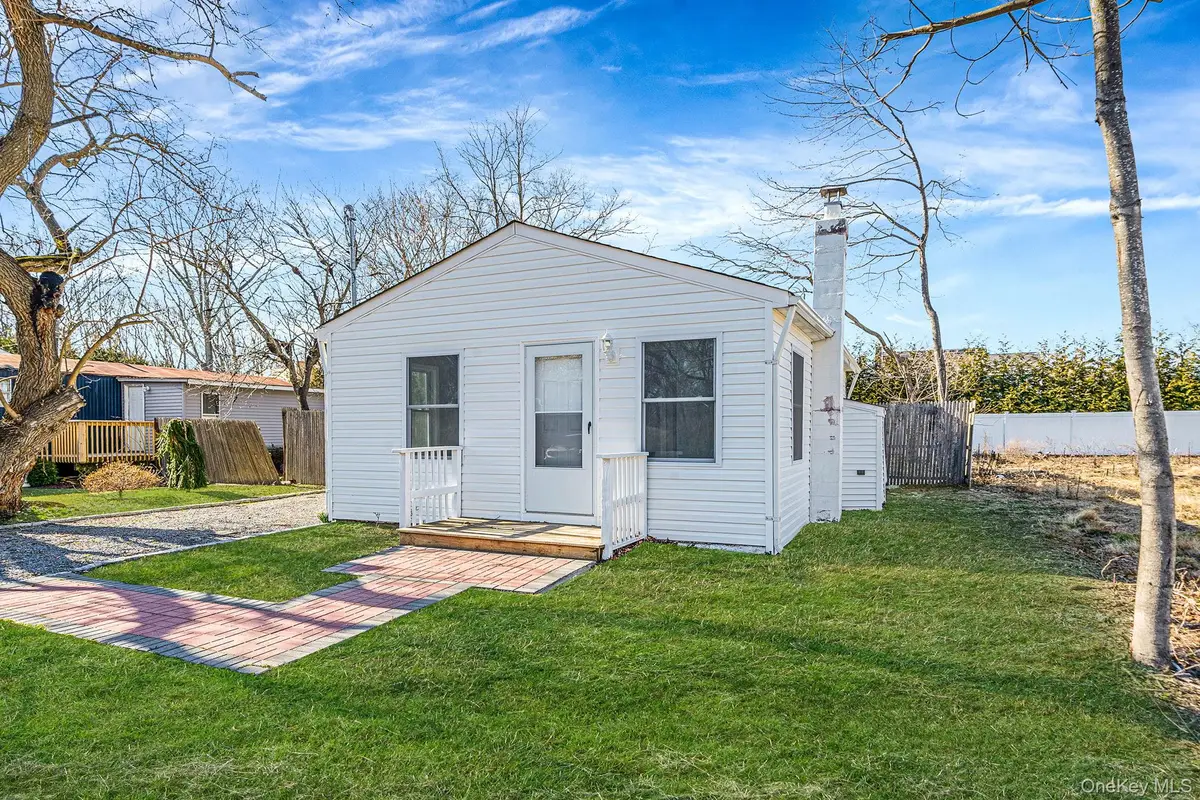 42 Oak Drive, Riverhead, NY 11901 - #1