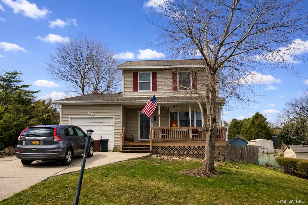 318 Avenue C, Ronkonkoma, NY 11779 - #1