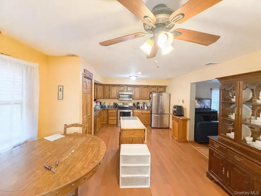 318 Avenue C, Ronkonkoma, NY 11779 - #2