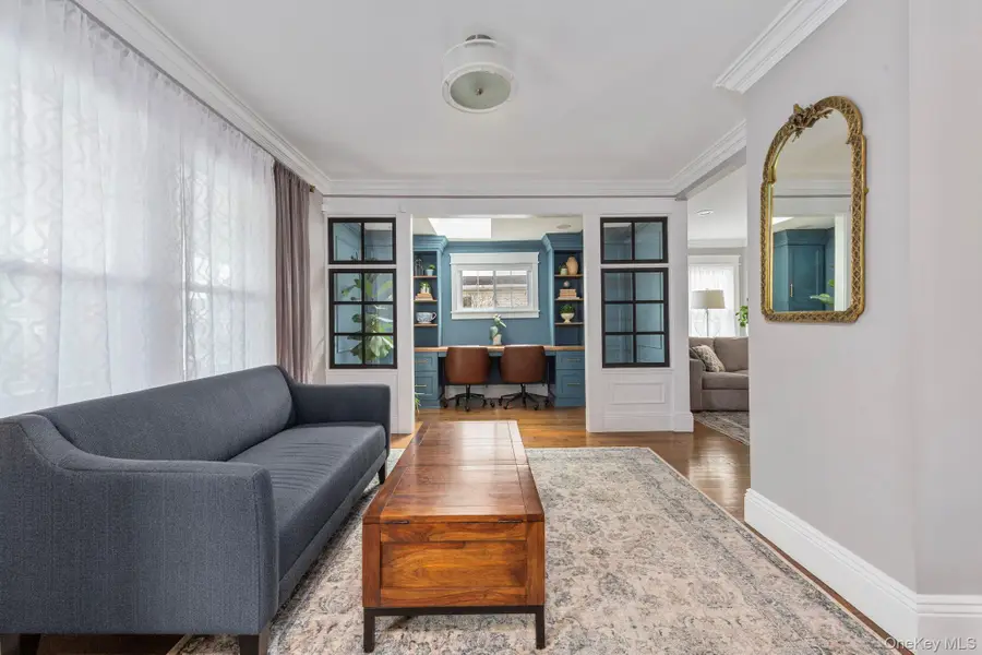 420 Scranton Avenue, Lynbrook, NY 11563 - #3