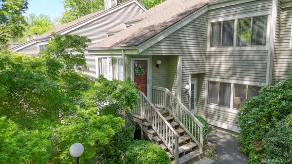 156 Stone Meadow, South Salem, NY 10590