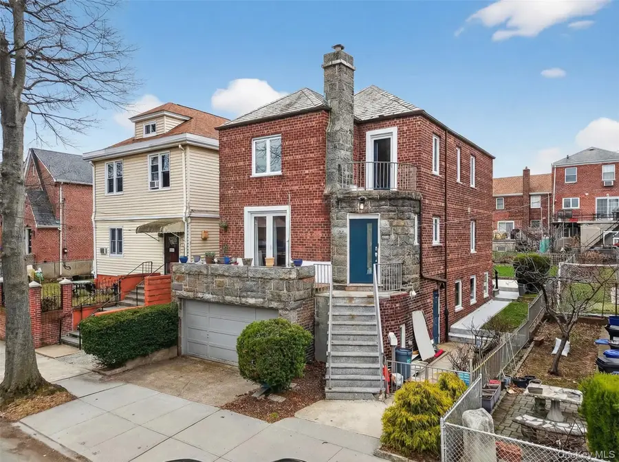 2033 Hering Avenue, Bronx, NY 10461 - #2